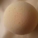 12 bath bombs 1 oz each (Ap..