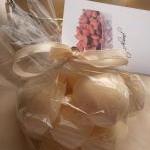 3 bath bombs 4 oz each (Hon..