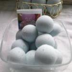 3 bath bombs 4 oz each (Bir..