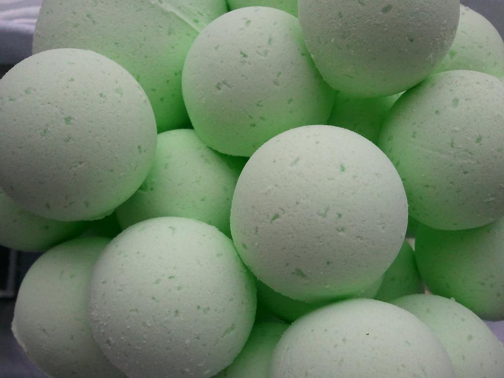 12 bath bombs 1 oz each (Coconut, Lime, Verbena) gift bag bath fizzies, great for dry skin, shea, cocoa, 7 ultra rich oils