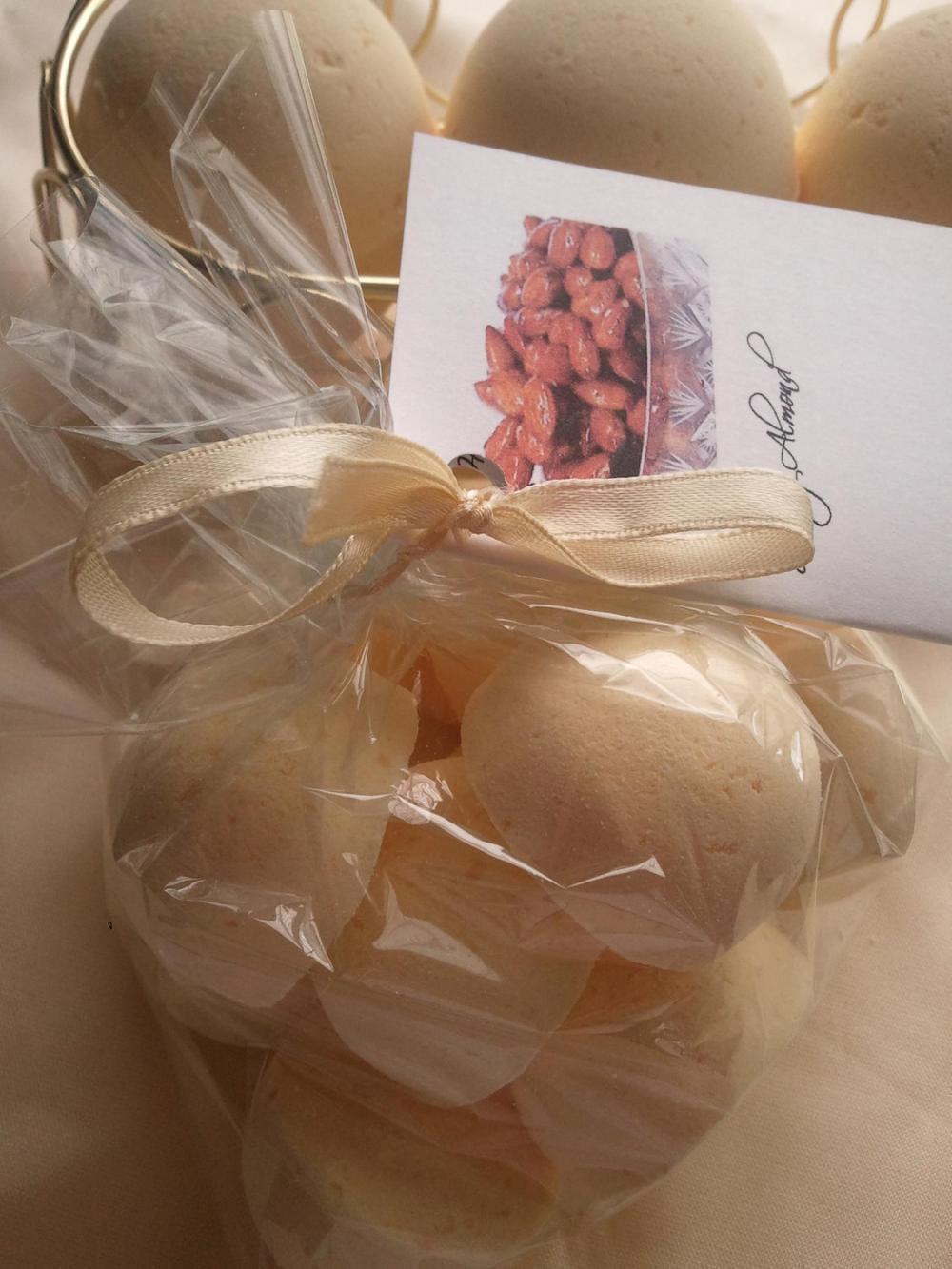 3 bath bombs 4 oz each (Honey Almond) gift bag bath fizzies, great holiday fragrance